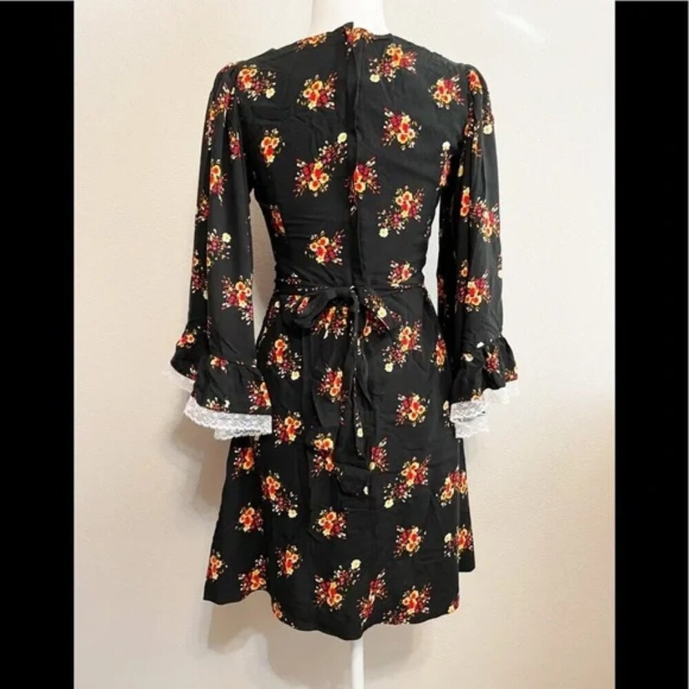 Bea & Dot ModCloth Floral Goth Through The Bluebells In Bouquet Bell Sleeves - Picture 3 of 3
